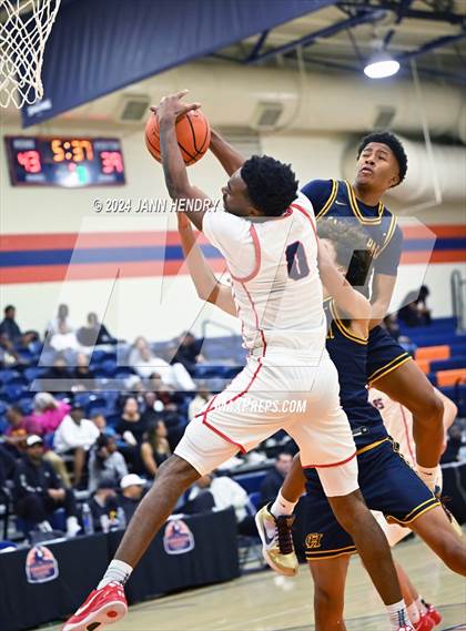 Thumbnail 3 in Campbell Hall vs Coronado (Tarkanian Classic) photogallery.