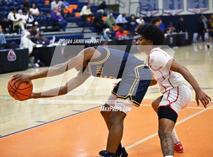 Thumbnail 2 in Campbell Hall vs Coronado (Tarkanian Classic) photogallery.