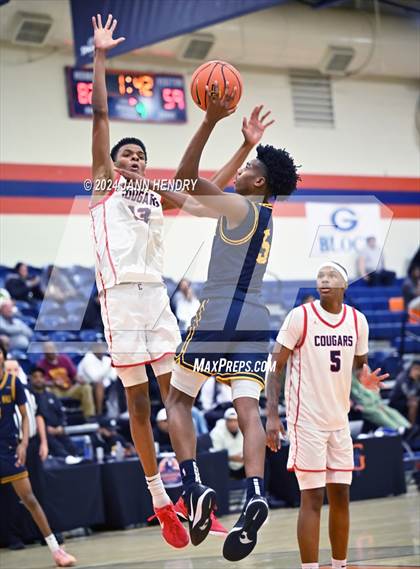 Thumbnail 3 in Campbell Hall vs Coronado (Tarkanian Classic) photogallery.