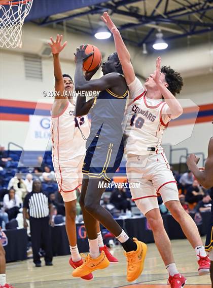 Thumbnail 1 in Campbell Hall vs Coronado (Tarkanian Classic) photogallery.