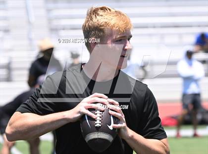 Thumbnail 3 in Huntington Beach vs. Downey (Surf City Tournament) photogallery.
