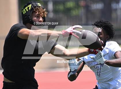 Thumbnail 3 in Huntington Beach vs. Downey (Surf City Tournament) photogallery.