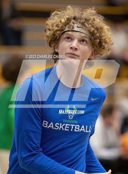 Thumbnail 2 in Saint Francis vs Branson (CIF Division 2 Round 1) photogallery.
