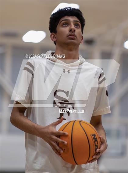 Thumbnail 2 in Saint Francis vs Branson (CIF Division 2 Round 1) photogallery.