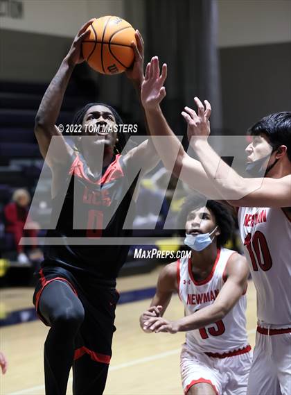 Thumbnail 2 in Cardinal Newman vs. Gaston Christian photogallery.