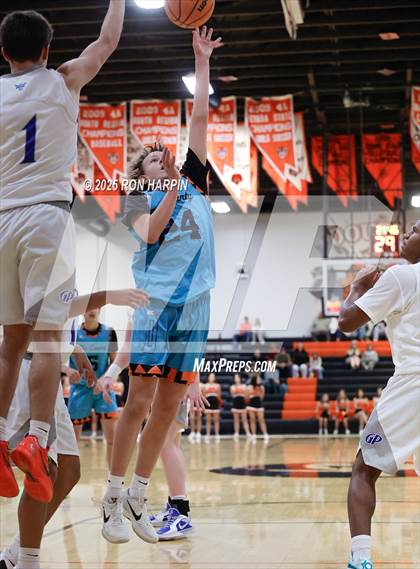 Thumbnail 2 in Grants Pass @ Douglas photogallery.