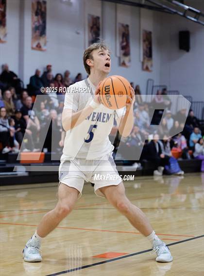 Thumbnail 2 in Grants Pass @ Douglas photogallery.