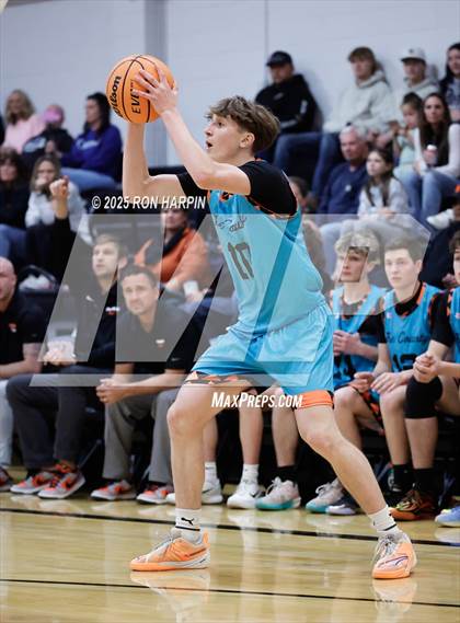 Thumbnail 1 in Grants Pass @ Douglas photogallery.