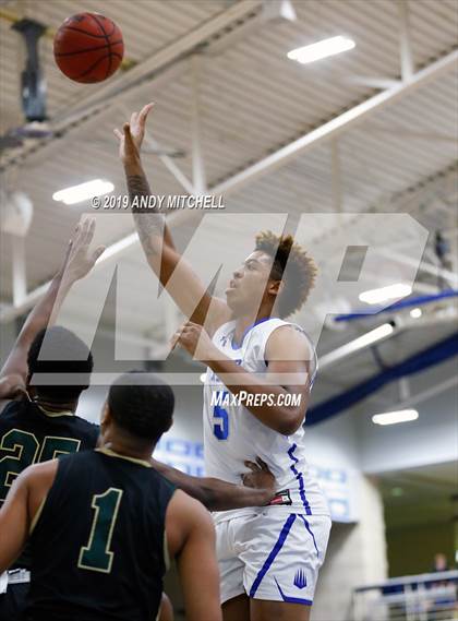 Thumbnail 1 in Holy Spirit Prep vs. IMG Academy photogallery.