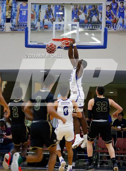 Thumbnail 2 in Holy Spirit Prep vs. IMG Academy photogallery.