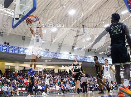 Thumbnail 3 in Holy Spirit Prep vs. IMG Academy photogallery.