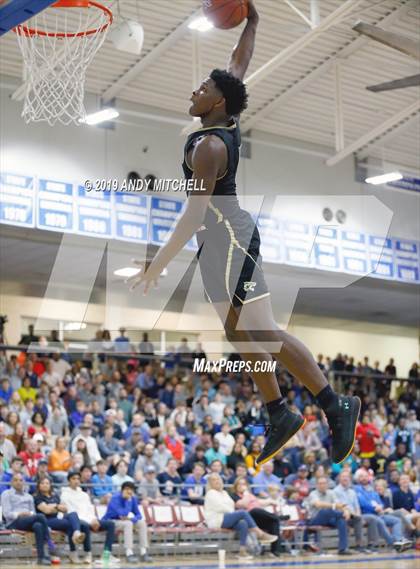 Thumbnail 2 in Holy Spirit Prep vs. IMG Academy photogallery.