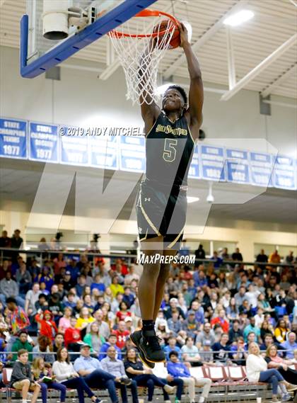Thumbnail 3 in Holy Spirit Prep vs. IMG Academy photogallery.