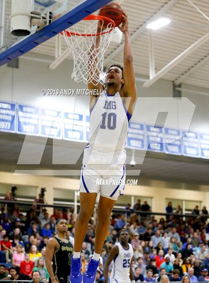 Thumbnail 2 in Holy Spirit Prep vs. IMG Academy photogallery.