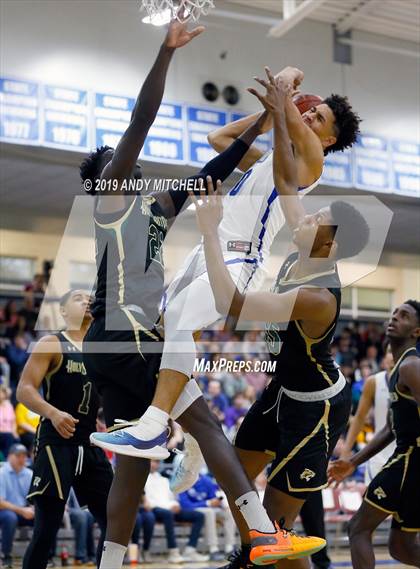 Thumbnail 1 in Holy Spirit Prep vs. IMG Academy photogallery.