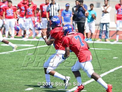 Thumbnail 2 in St. Joseph Regional vs. Serra (2016 Honor Bowl) photogallery.