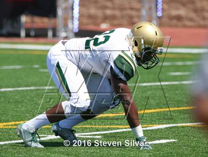 Thumbnail 2 in St. Joseph Regional vs. Serra (2016 Honor Bowl) photogallery.
