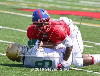 Thumbnail 1 in St. Joseph Regional vs. Serra (2016 Honor Bowl) photogallery.