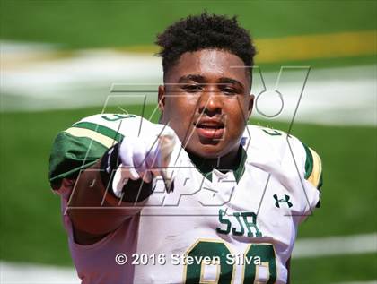 Thumbnail 2 in St. Joseph Regional vs. Serra (2016 Honor Bowl) photogallery.
