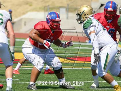 Thumbnail 3 in St. Joseph Regional vs. Serra (2016 Honor Bowl) photogallery.