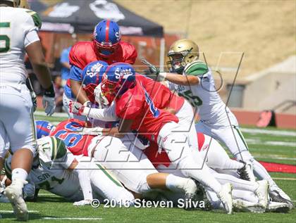 Thumbnail 3 in St. Joseph Regional vs. Serra (2016 Honor Bowl) photogallery.