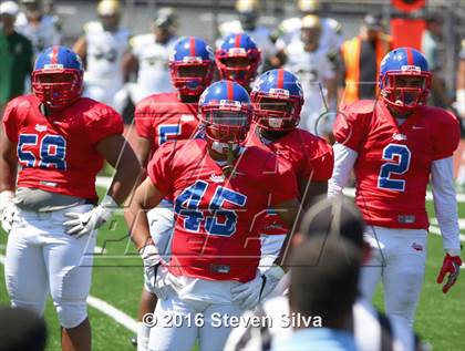 Thumbnail 1 in St. Joseph Regional vs. Serra (2016 Honor Bowl) photogallery.
