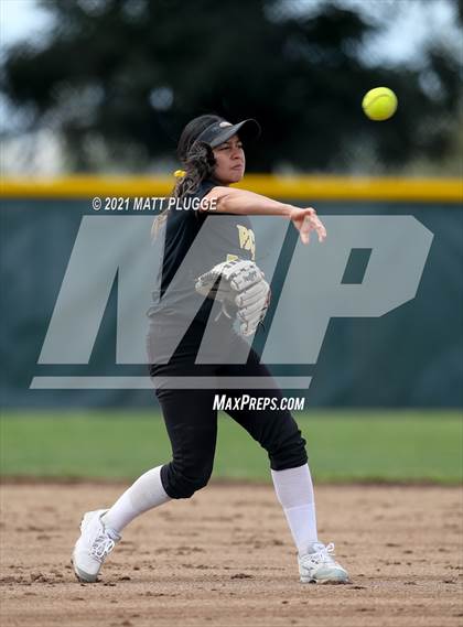 Thumbnail 2 in Bakersfield Christian @ Garces Memorial photogallery.