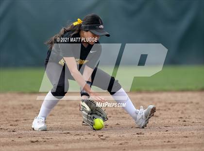 Thumbnail 1 in Bakersfield Christian @ Garces Memorial photogallery.