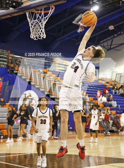 Thumbnail 2 in Lennard @ Morgan photogallery.