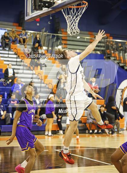 Thumbnail 2 in Lennard @ Morgan photogallery.