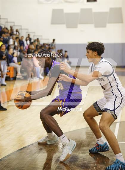 Thumbnail 3 in Lennard @ Morgan photogallery.