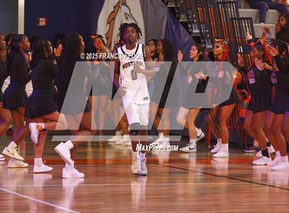 Thumbnail 3 in Lennard @ Morgan photogallery.