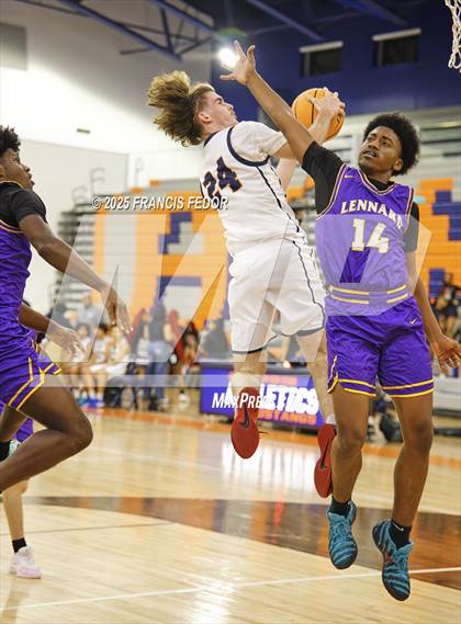 Thumbnail 1 in Lennard @ Morgan photogallery.