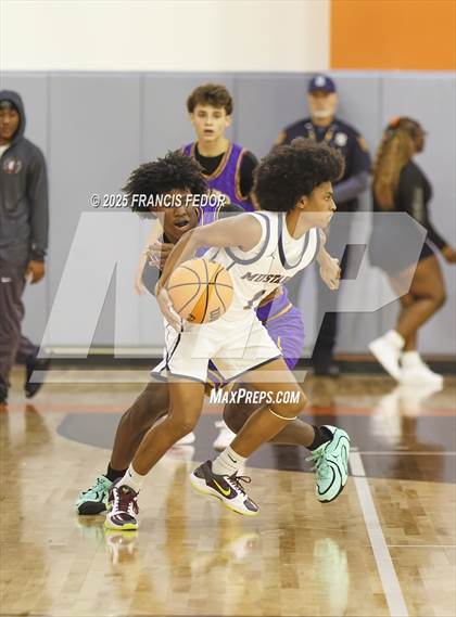 Thumbnail 2 in Lennard @ Morgan photogallery.