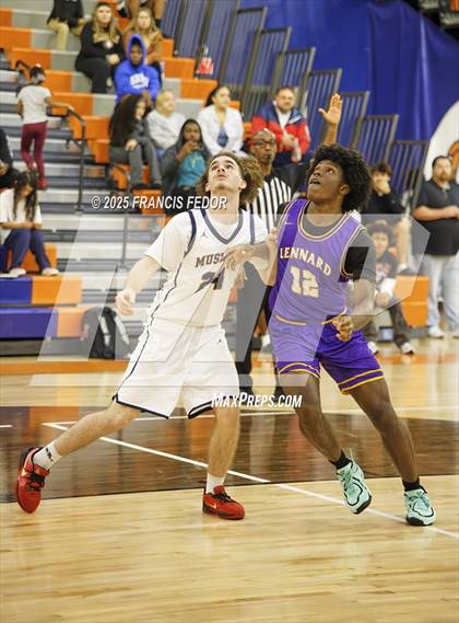 Thumbnail 1 in Lennard @ Morgan photogallery.