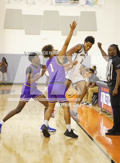 Thumbnail 3 in Lennard @ Morgan photogallery.