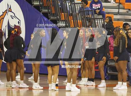 Thumbnail 2 in Lennard @ Morgan photogallery.