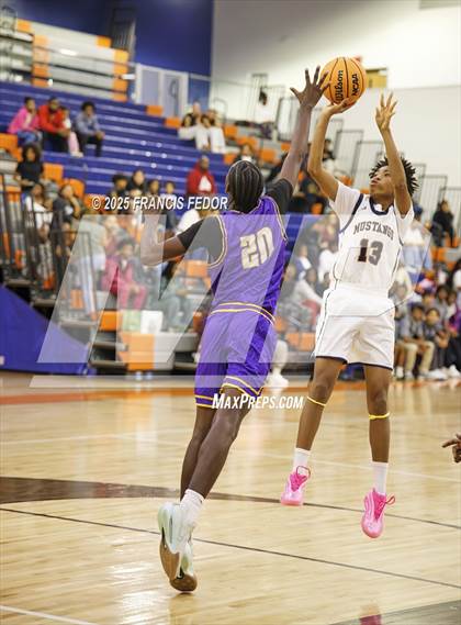 Thumbnail 2 in Lennard @ Morgan photogallery.