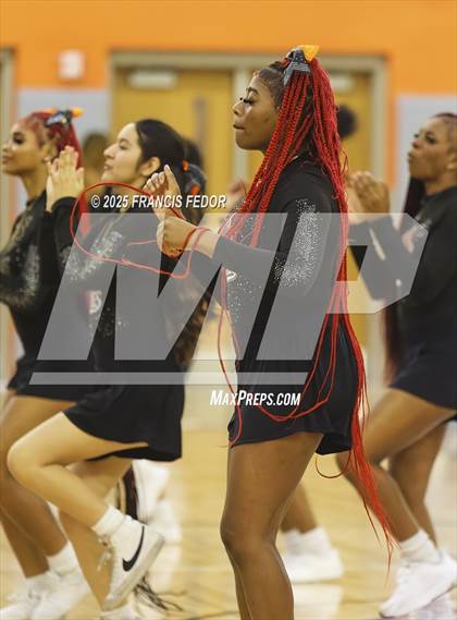 Thumbnail 3 in Lennard @ Morgan photogallery.