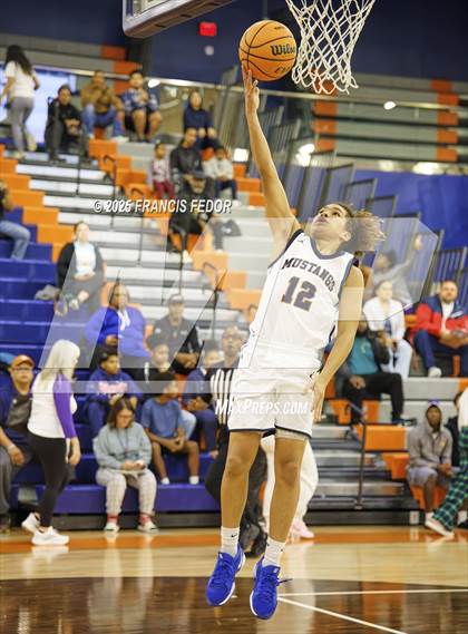 Thumbnail 1 in Lennard @ Morgan photogallery.