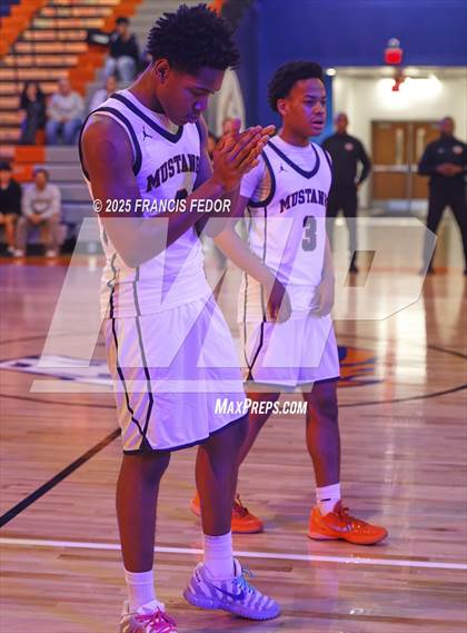 Thumbnail 2 in Lennard @ Morgan photogallery.