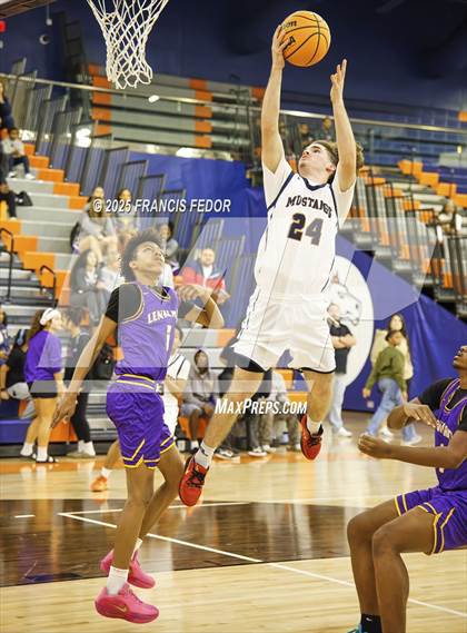 Thumbnail 3 in Lennard @ Morgan photogallery.