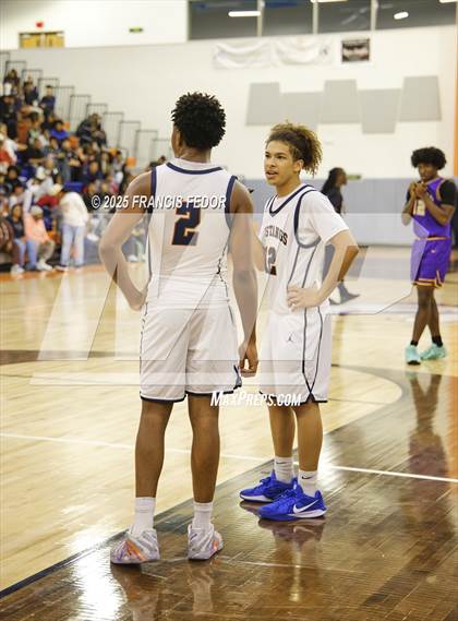 Thumbnail 3 in Lennard @ Morgan photogallery.