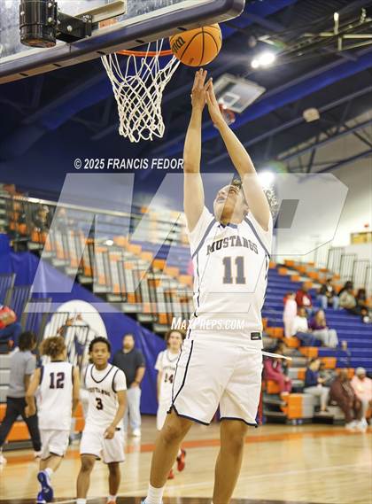 Thumbnail 2 in Lennard @ Morgan photogallery.