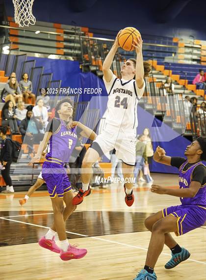 Thumbnail 2 in Lennard @ Morgan photogallery.