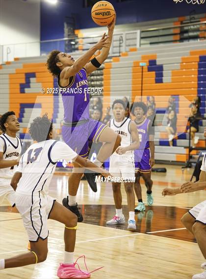 Thumbnail 3 in Lennard @ Morgan photogallery.