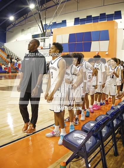 Thumbnail 2 in Lennard @ Morgan photogallery.