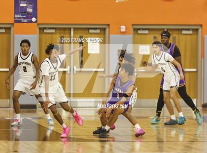 Thumbnail 2 in Lennard @ Morgan photogallery.