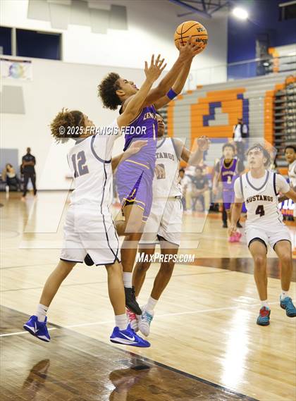 Thumbnail 1 in Lennard @ Morgan photogallery.