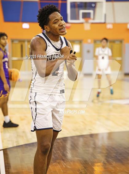 Thumbnail 1 in Lennard @ Morgan photogallery.